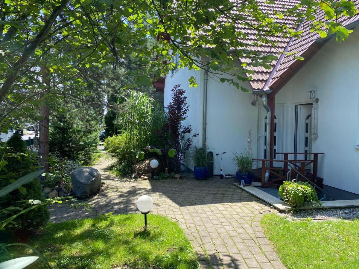 Pool&Lake Holiday Home Markkleeberg Buitenkant foto