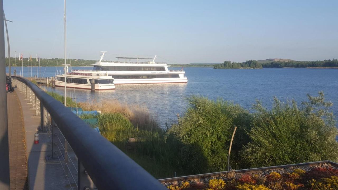Pool&Lake Holiday Home Markkleeberg Buitenkant foto