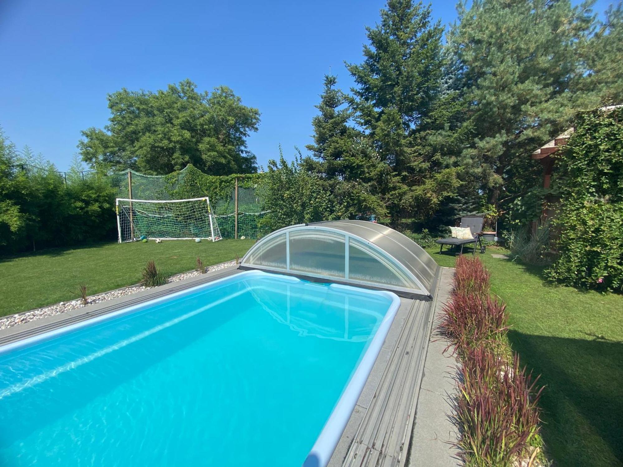 Pool&Lake Holiday Home Markkleeberg Buitenkant foto